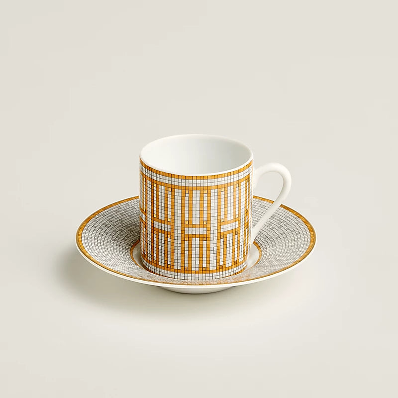 Espresso cup with saucer in porcelain